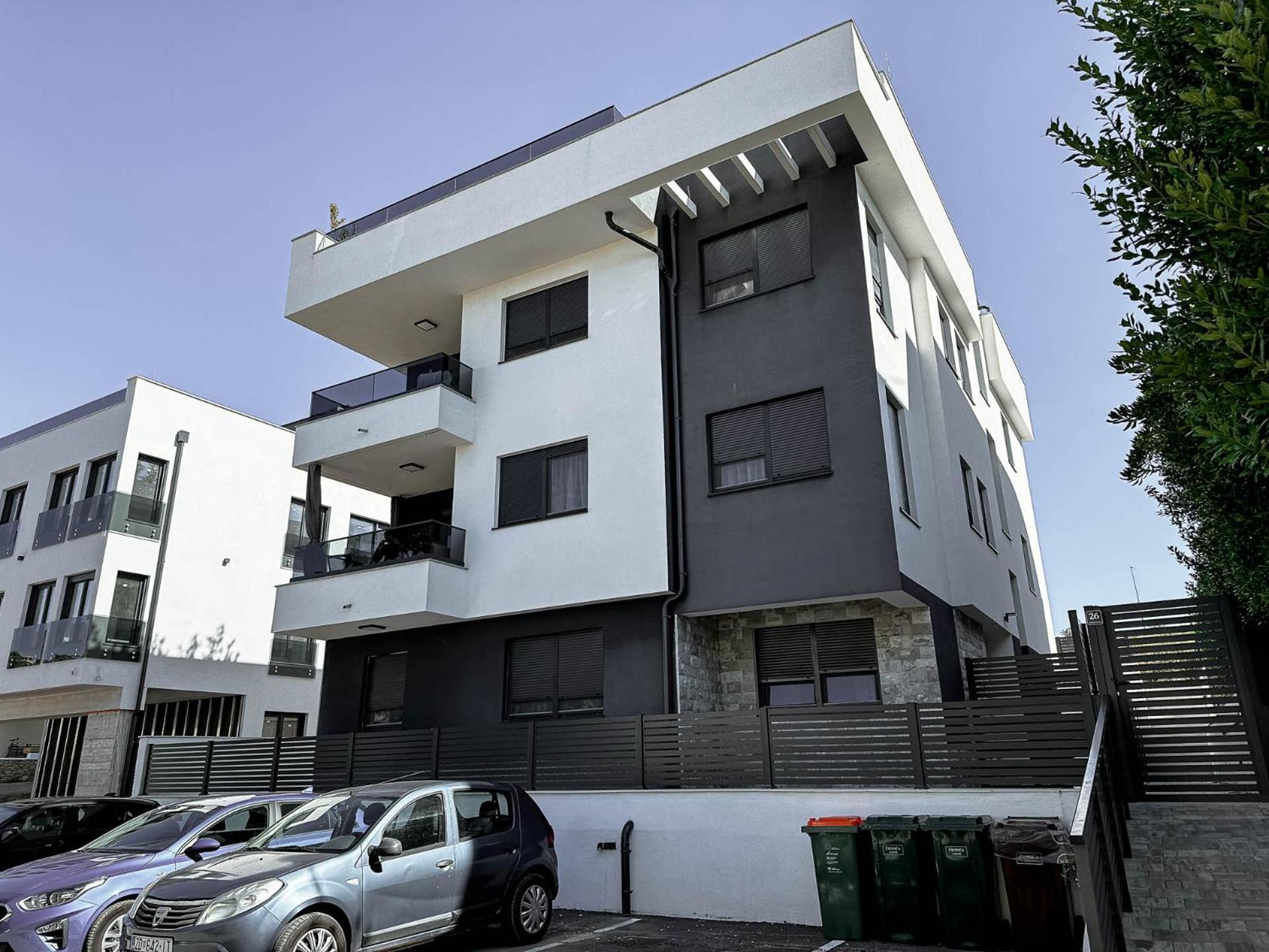 Brand New 2 Bed, 1 Bath Condo 扎达尔 外观 照片
